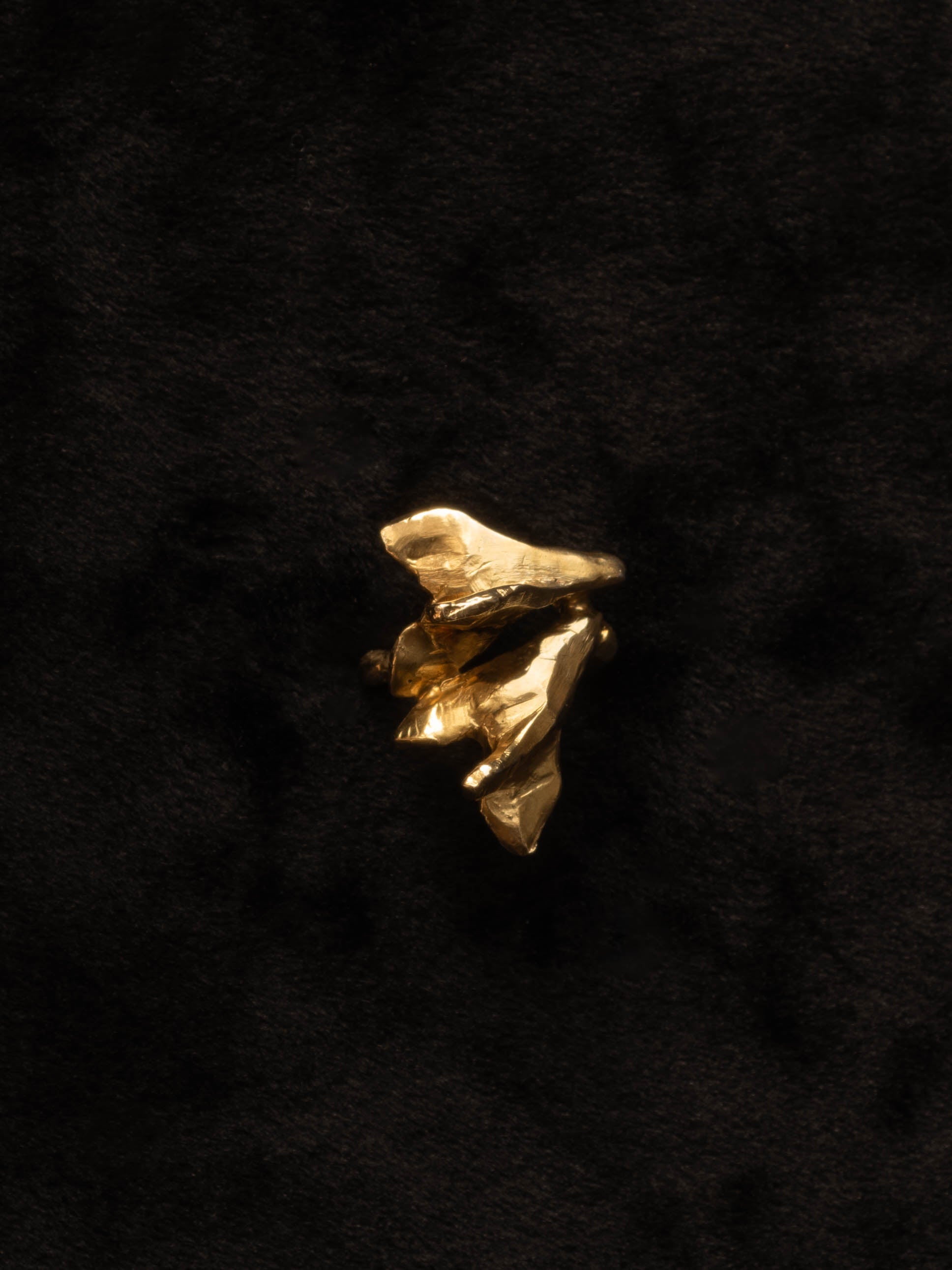 Květina ear cuff
