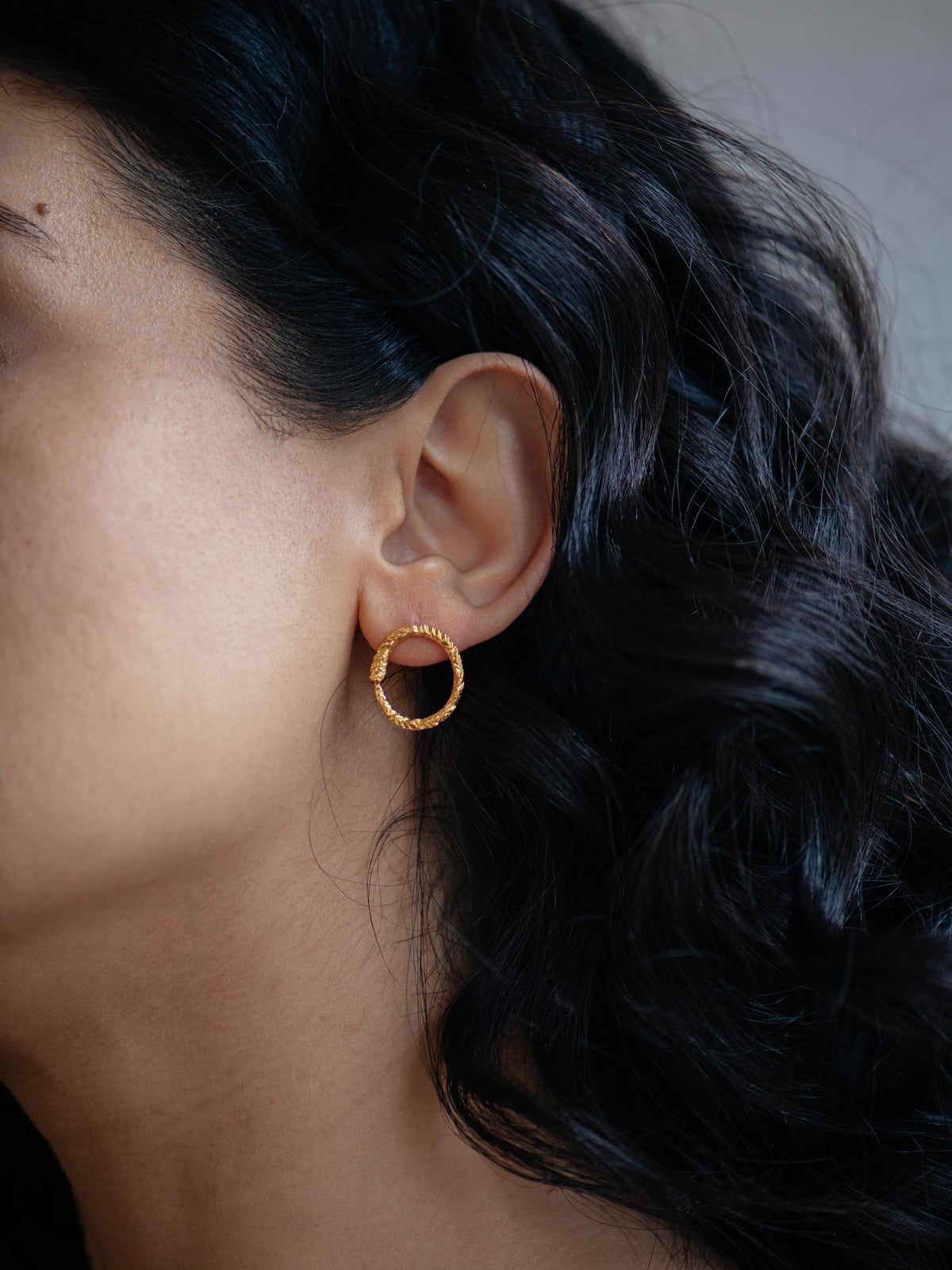 Comets oval earrings