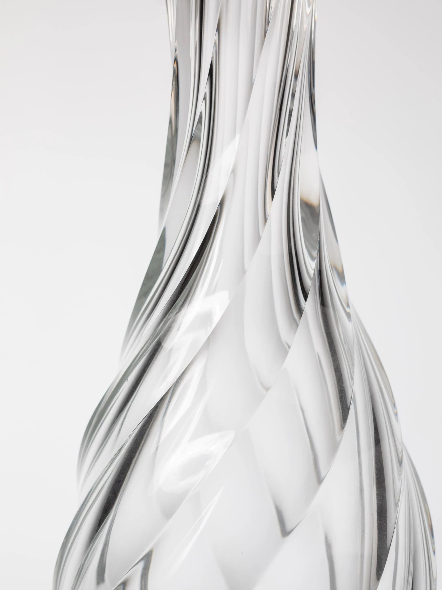 Tornado carafe