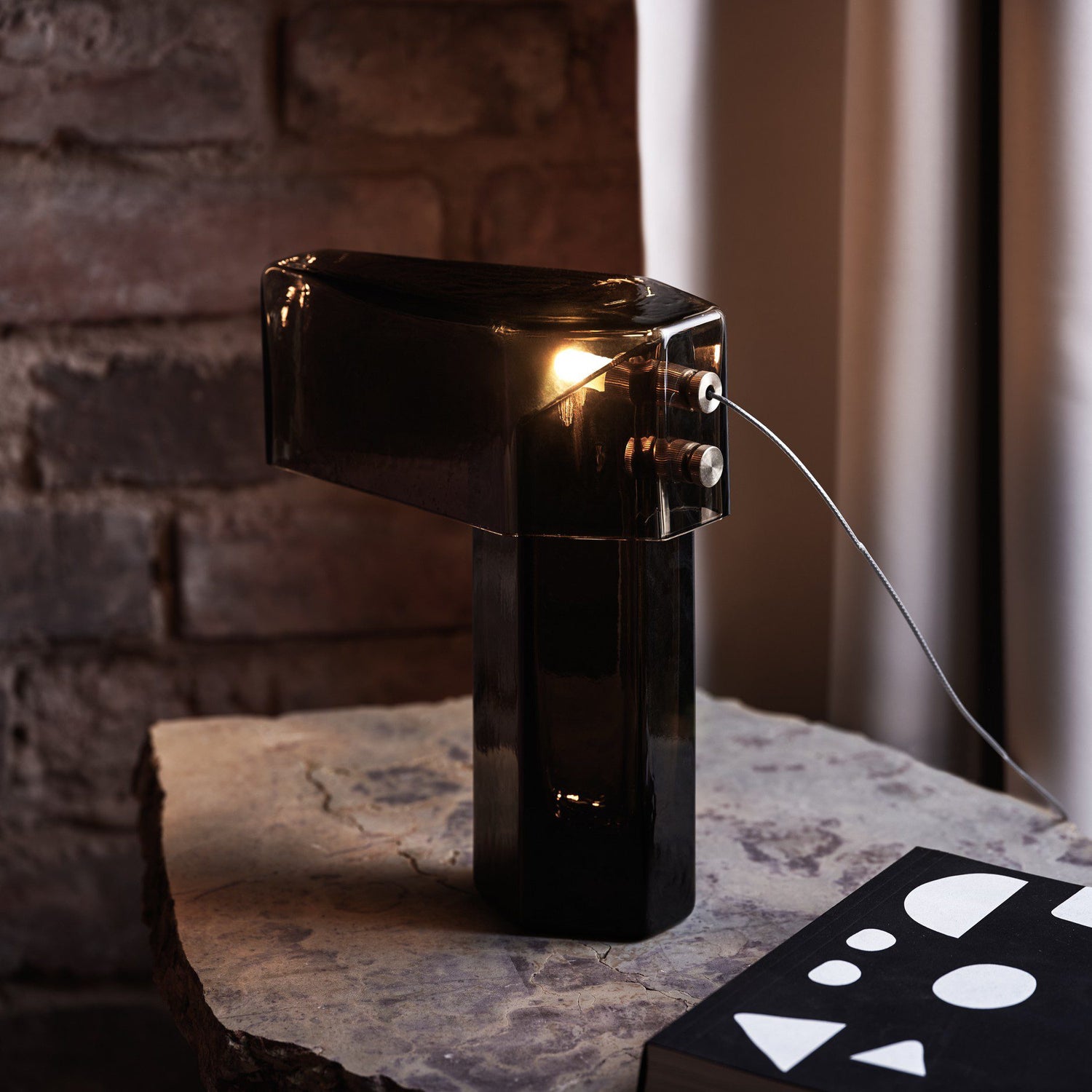 Zeitgeist stolní lampa