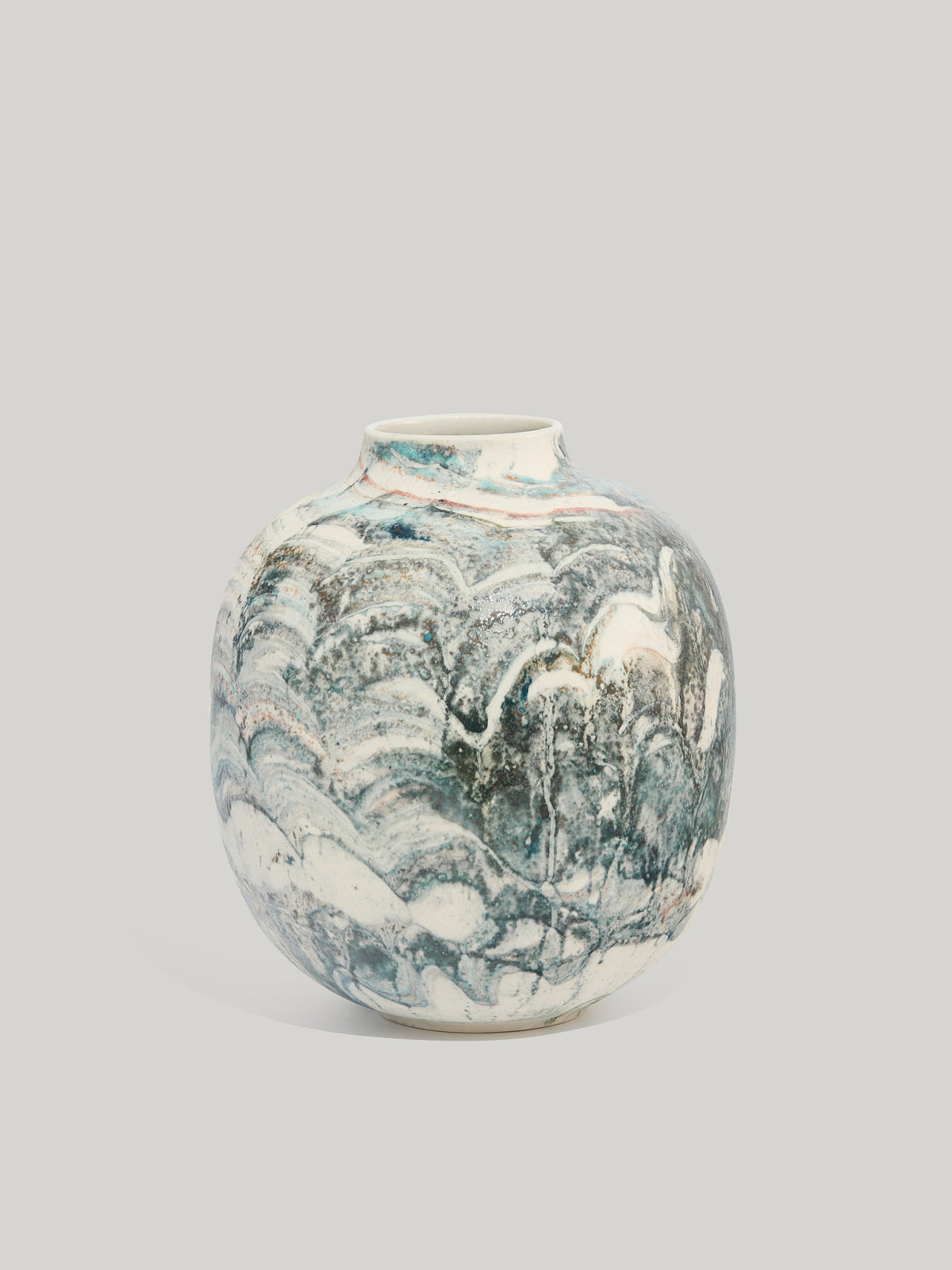 Marble vase small 4