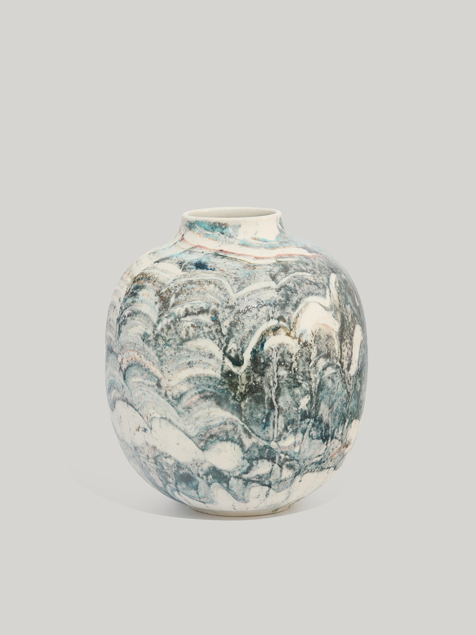Marble vase small 4